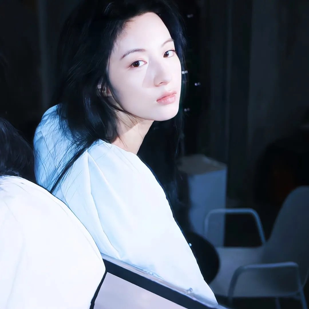 魔女的秘密 在线观看封面